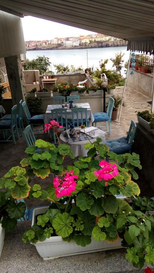 Farlalievi Guest House Sozopol Ruang foto